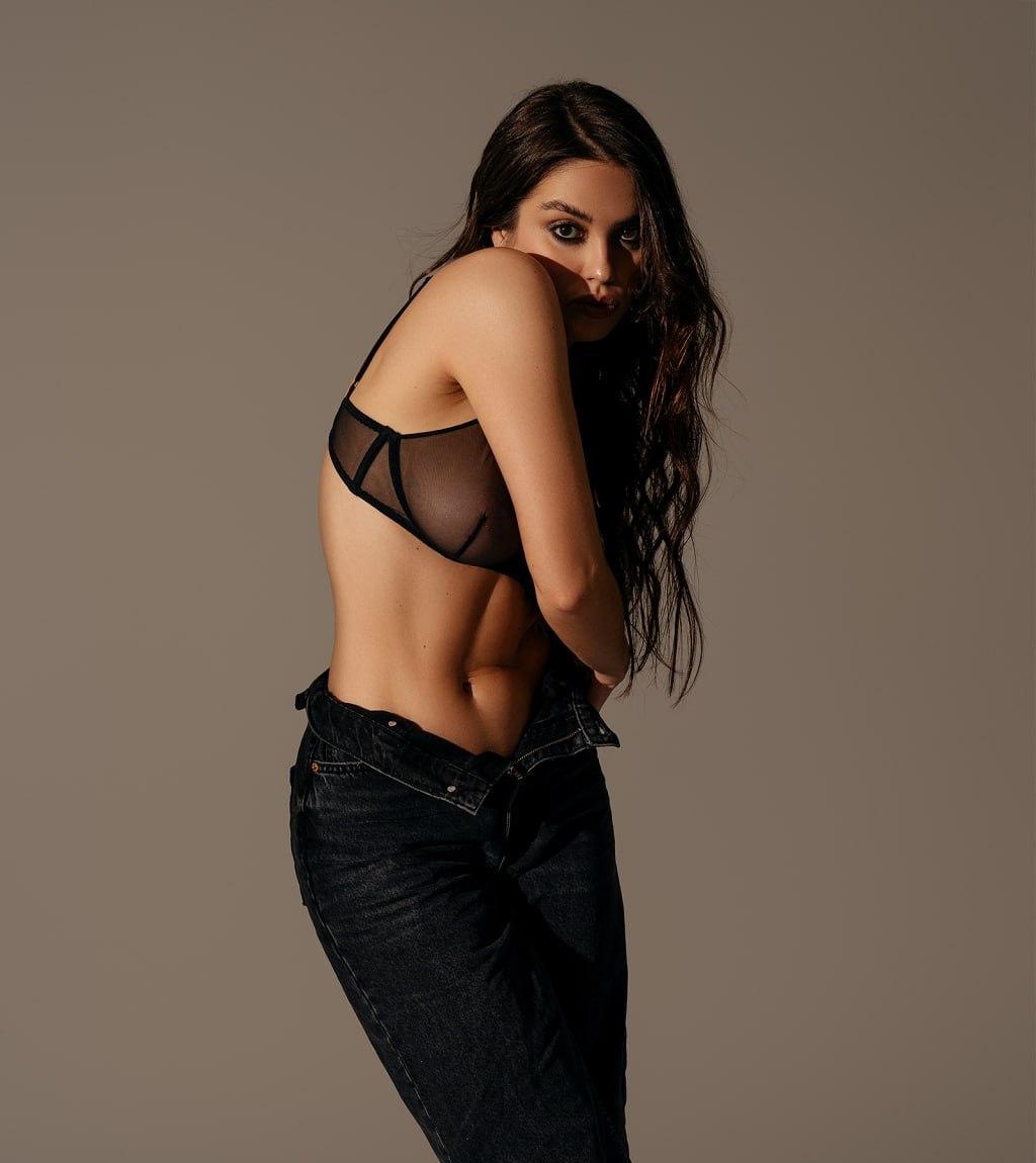 Алина привлекательная девушка из Черемхово цена от 7000 руб